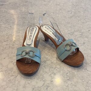 Morgan Miller shoes size 9
Swarowski crystal